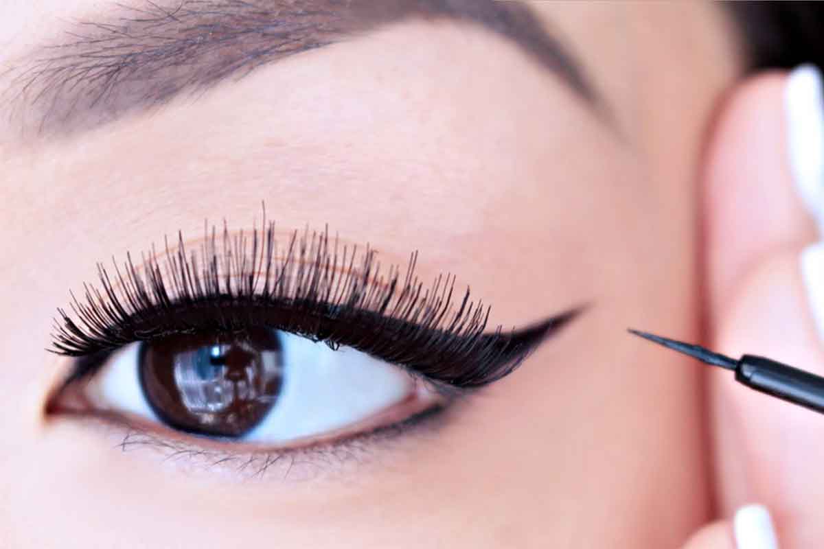 Eyeliner techniques for every eye shapes. Beauty & Style starticles